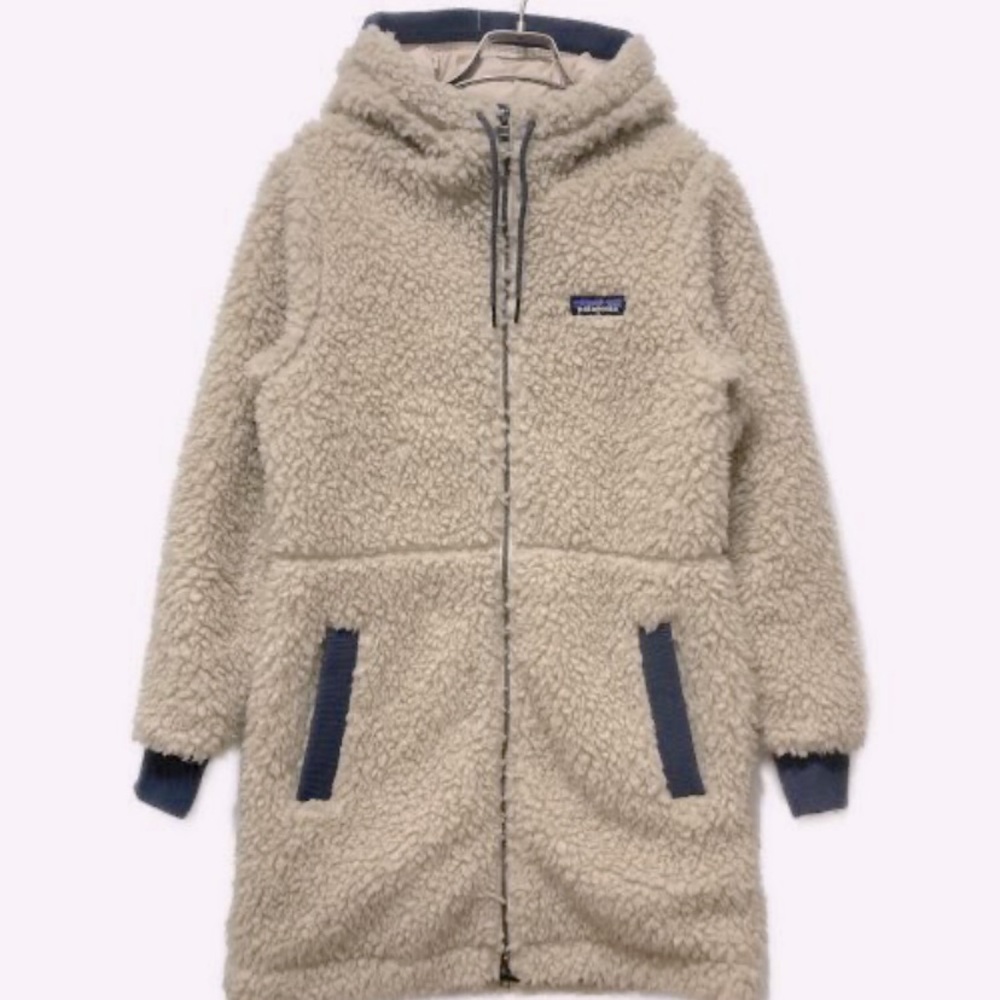 Patagonia Women’s Dusty Mesa Parker Natural with molder blue size Large